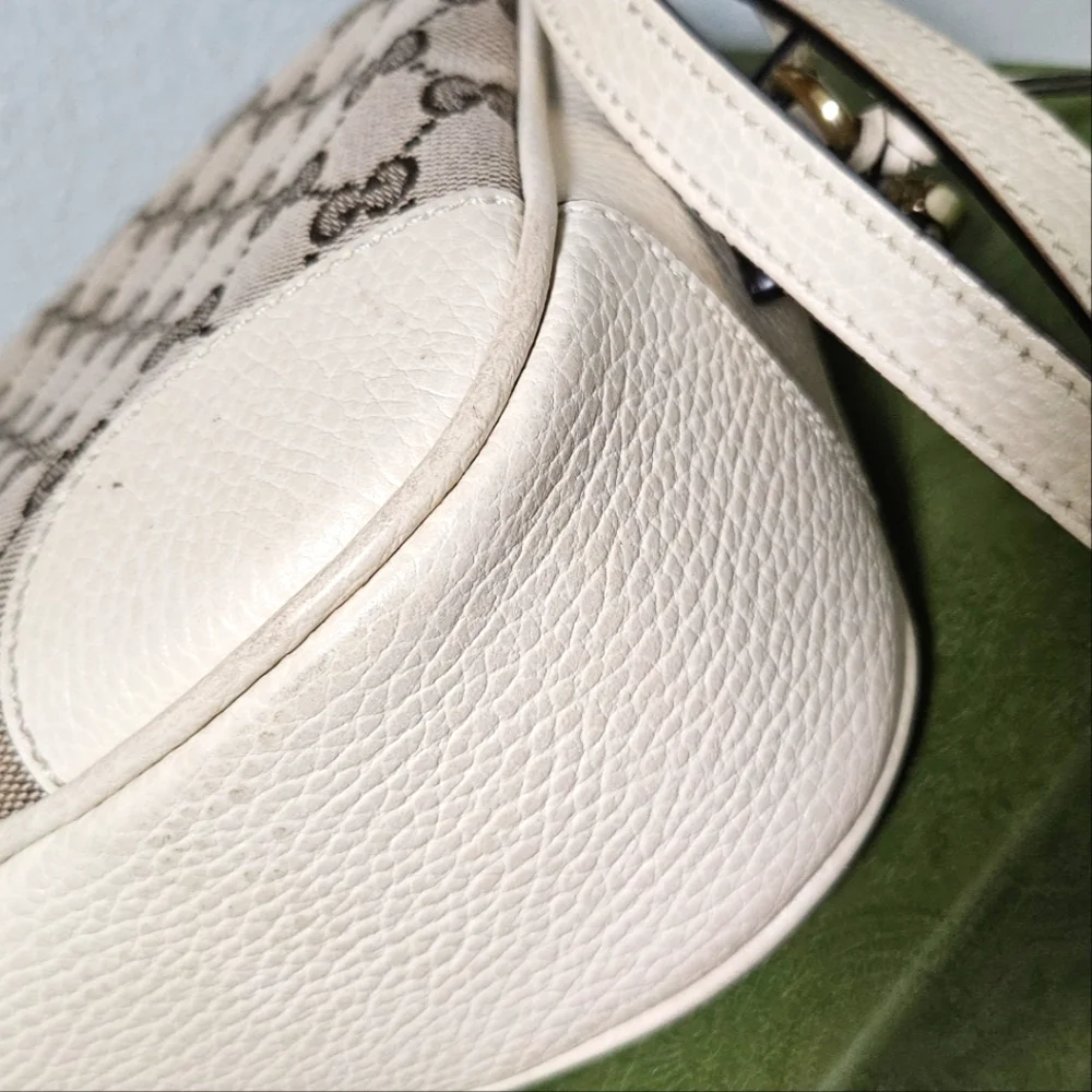 ๐ SOLD๐ Gucci Bree Supreme Crossbody Bag Ivory - Picture 8 of 11